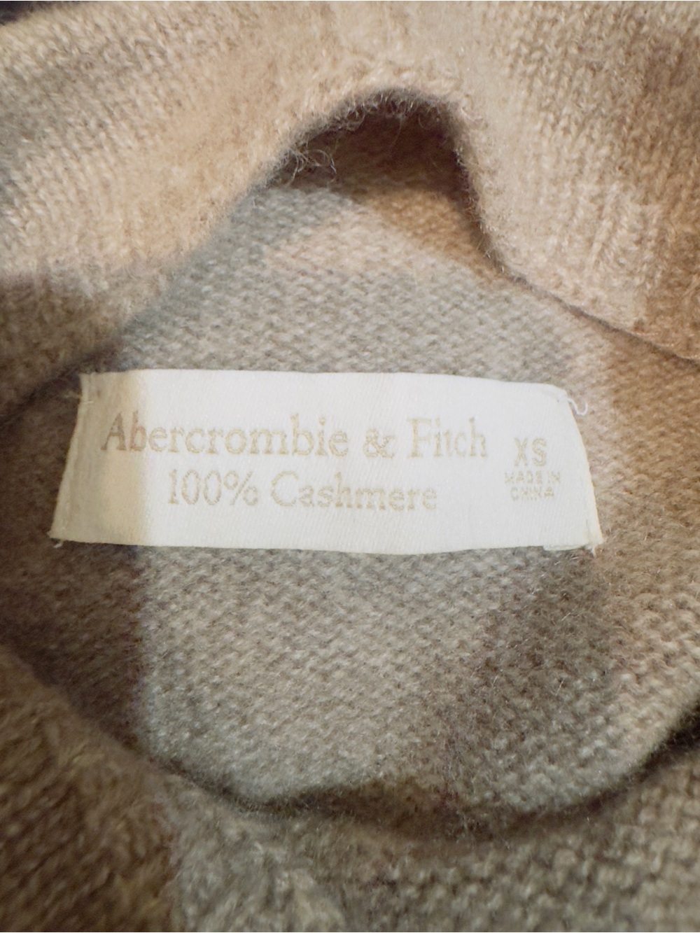 Abercrombie & Fitch Women's Turtleneck Cashmere Sweater in Light Beige